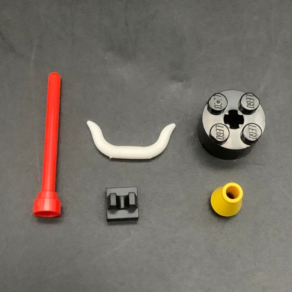 Lego White Cattlehorn Cattle Horn Texas Hood Ornament Islander Male Helmet Cow